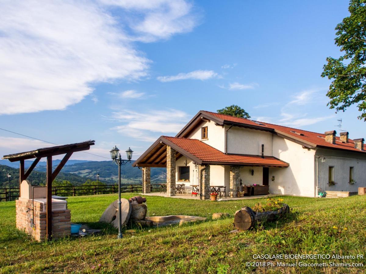 Il Casolare Bioenergetico Bed & Breakfast Albareto  Exterior photo