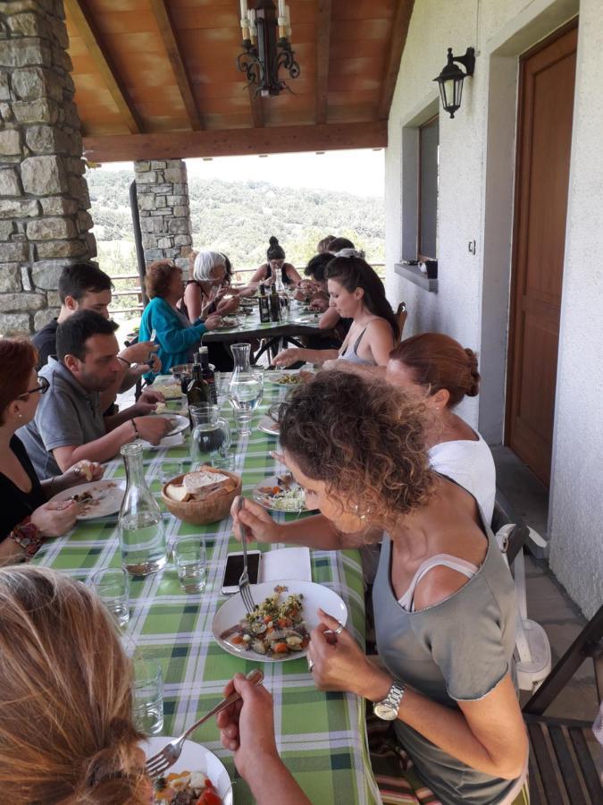 Il Casolare Bioenergetico Bed & Breakfast Albareto  Exterior photo